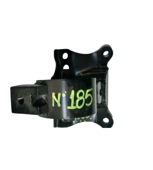 Soporte motor nissan izq. Diesel 2005