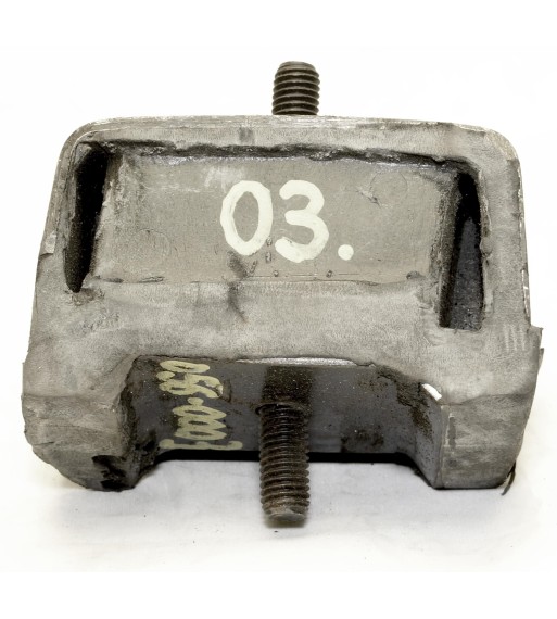 SOPORTE DE CAJA PARA NISSAN SUNNY N° 3