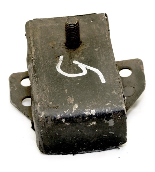 SOPORTE DE MOTOR PARA NISSAN CAMIONETA 720 DERECHO