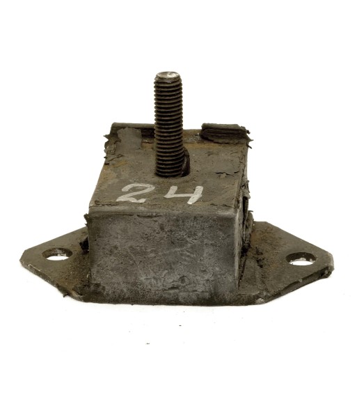 SOPORTE DE MOTOR PARA PEUGEOT 504.